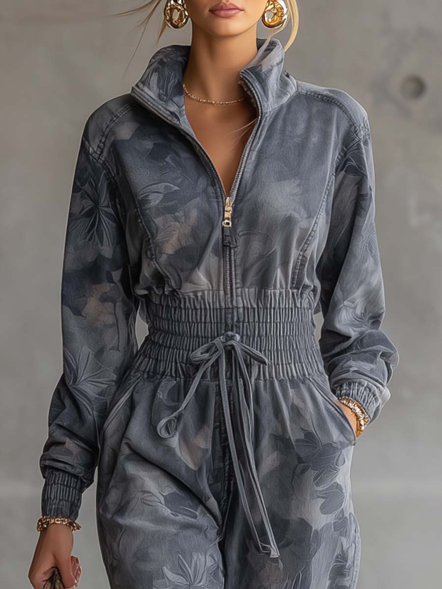 Mono holgado con estampado floral azul claro y gris de cuello alto y ropa deportiva informal exquisita