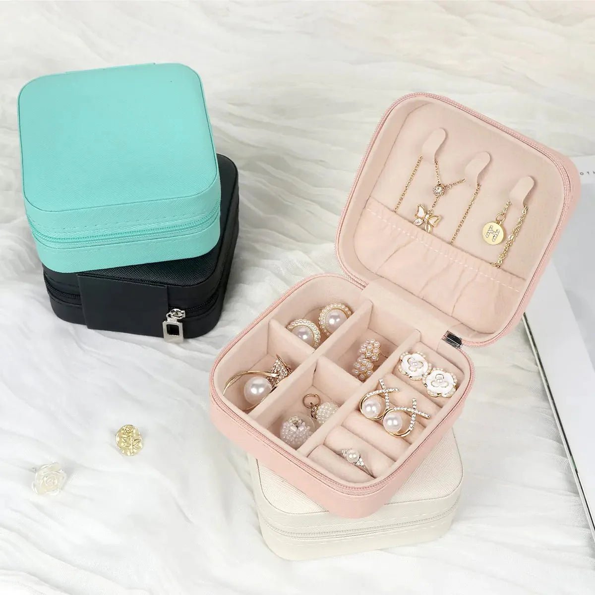 Chic Travel Jewelry Organizer - Stylunna