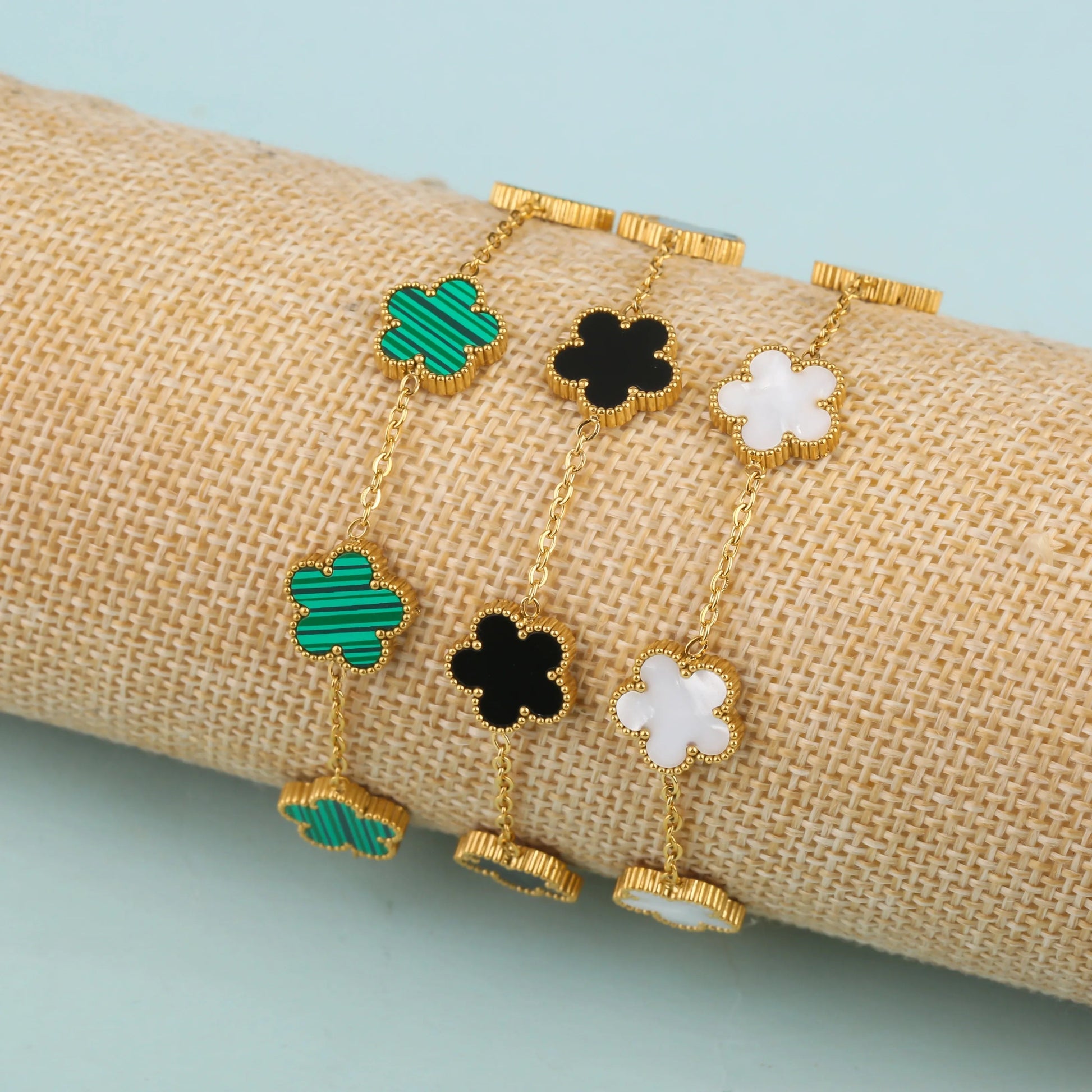 Enchanting Five Leaf Bracelet - Stylunna